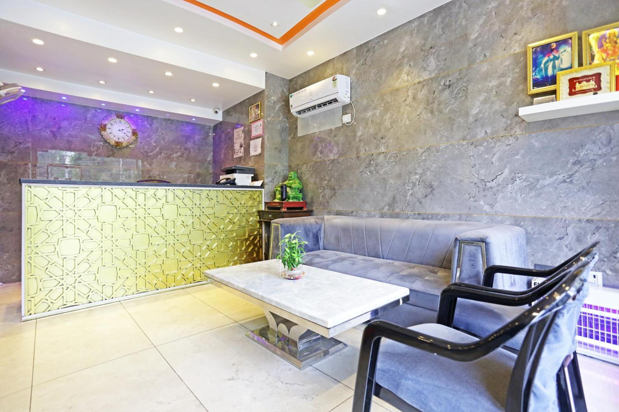 Hotel Preet Palace -5 Mints Walk From Nizamuddin Railway Station New Delhi Exterior photo